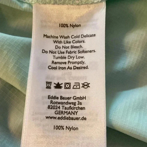 Eddie Bauer | Mountain Ripstop  Sleeveless Shirt - Picture 9 of 10